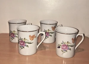 JLMENAU Graf von Henneberg Porzellan Floral Porcelain Set of 4 Teacups German - Picture 1 of 10