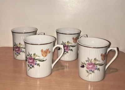 JLMENAU Graf von Henneberg Porzellan Floral Porcelain Set of 4 Teacups German - Image 1 of 4