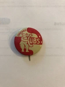 VINTAGE CHICAGO CUBS PINBACK BUTTON MCM CUBS - Picture 1 of 3
