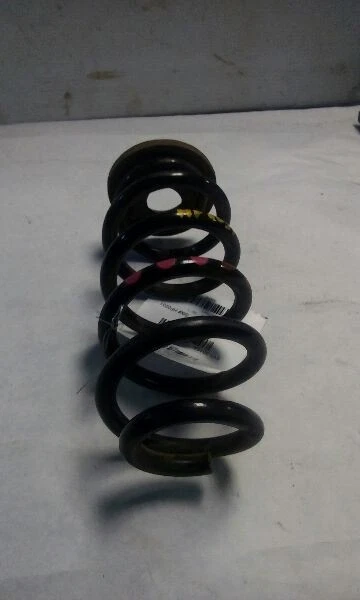 08-15 Audi TT Quattro muelle helicoidal trasero AWD Foto 1 de 4