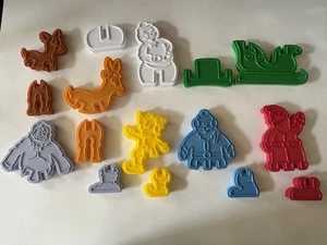 Rudolph The Red-Nosed Reindeer Stand-Up 3D Christmas Cookie Cutters EUC - Picture 1 of 7