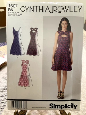 Simplicity 1607  Cynthia Rowley, dress - Image 1 of 2