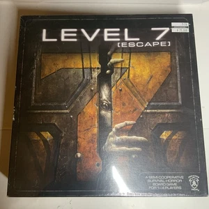Vntg 2012 LEVEL 7: ESCAPE Horror Survival Alien Board Game - Picture 1 of 6