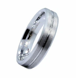 White Tungsten Carbide Center Groove Brushed Top Band 5mm Ring - Picture 1 of 4