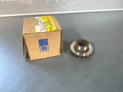GM OEM NOS 26012907 LH Differential Cam Gear 1988-1999 Chevrolet C1500 - Image 1 of 3