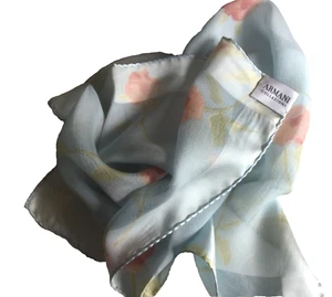 ARMANI Damas Seda Cuadrado Foulard 50cm Azul Claro Astillado Floral - Imagen 1 de 3