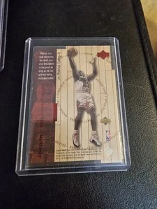 1998 1997-98 Upper Deck Patrick Ewing #259/2300 Holding Court - Picture 1 of 2