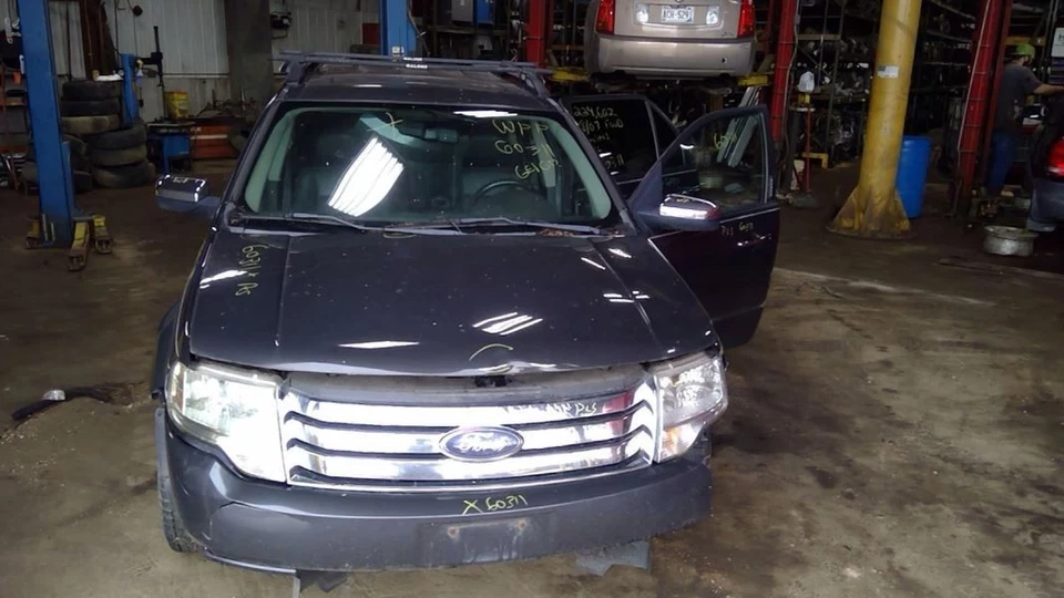 (LOCAL PICKUP ONLY) Rear Bumper With Park Assist Fits 08-09 TAURUS X 4306921 Foto 1 de 4