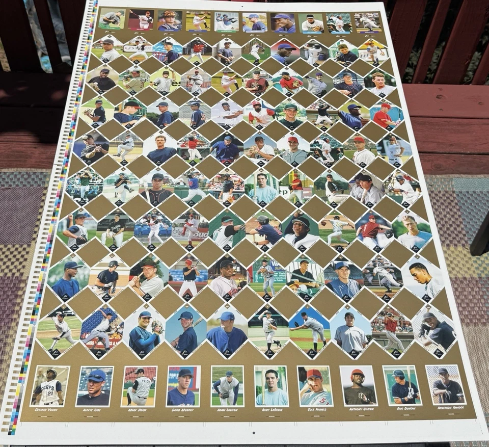 RARO! 2003 Just Memorabilia Folha OURO SEM CORTES 28x40 Hamels Felix Hernandez Cano - Imagem 1 de 4