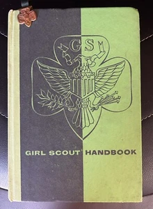Vintage 1953 Girl Scout Handbook New Edition First Impression Hardcover BONUS - Bild 1 von 8