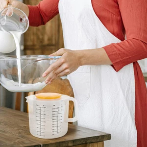 1 Pc 2.5L Baking Measuring Cup Scale Household Mixing Bowl with Lid (White) - Imagen 1 de 12