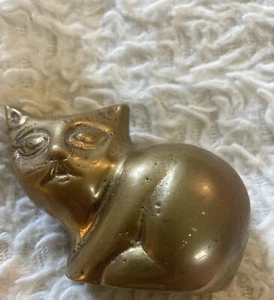 Cat Paperweight.  Curled Up/Sleeping. Brass. Metal. Made In India. Some Tarnish - Picture 1 of 6
