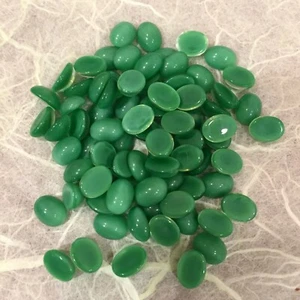 G19 Vintage Glassteine deutsch 8x6mm grün oval Mondstein Cabochons (72) - Bild 1 von 1