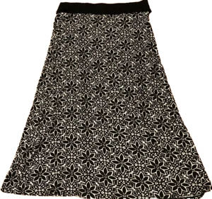 New Black Justice Floral Maxi Skirt Size 20 NWT - Picture 1 of 1