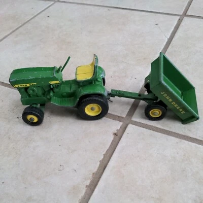 Tractor y remolque Ertl John Deere 140 1974 de colección (para piezas o restauración)  Foto 1 de 4