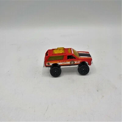 HOT WHEELS 2015 SERIES HWFD CHEVY BLAZER 4x4 Loose - Image 1 of 4