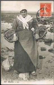 HONFLEUR 14 MOULIÈRE Ramasseuse de Coquillages CPA écrite à Mme Héral 6-2-1913 - Imagen 1 de 2