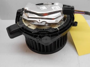 BMW M3 Blower Motor Fan Unit OEM 64119382861 / 9382861 /  DRF-10238-001 DD0202 - Picture 1 of 4