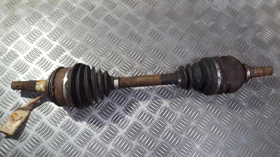 Toyota Carina 1995 Axles - FRONT LEFT used, Genuine FR322789-50 - Image 1 of 1