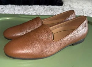 Vionic Willa II Ladies Size 8.5 Leather Loafer Purple Slip on PPW-03-2022 - Picture 1 of 9