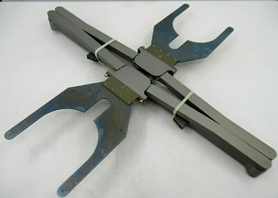 002-0015-16 / ROBOT ARM ASSY WITH END EFFECTORS 002-0167-01 / BROOKS AUTOMATION - Image 1 of 4