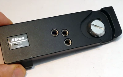 Trípode de placa Nikon AH-3 para MD-4 soporte adaptador genuino Foto 1 de 4