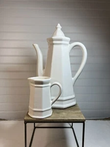 Pfaltzgraff Vint Heritage White Coffee/Tea Pot W Lid 14” & Creamer 5” Set Vases - Picture 1 of 23