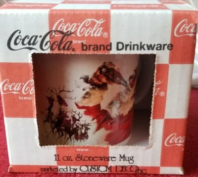 Nueva taza retro vintage de Coca-Cola borde dorado Santa con trineo de gres 11 oz Foto 1 de 4