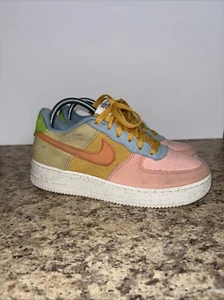 Nike Air Force 1 Low '07 LV8Next Nature Sun Club Kids Size 7Y Sneakers Pink Tan - Bild 1 von 10
