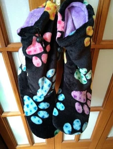 Women's ANIMAL RESCUE SITE. Dog Paw Fleece Slippers Socks Women's S-M New w Tag  - Picture 1 of 8