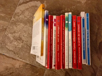 lot de 12  livres  collection HARLEQUIN ....romans sentimentaux - Photo 1/2