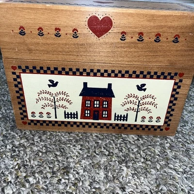 Vtg Wood Box Country Pattern Handmade Kitchen Recipe Box Trinket 10x 7x 4 - Image 1 of 4