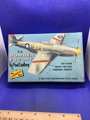 The Lindbergh Line MUSTANG U S BOMBER ESCORT MODEL KIT FacTory SEALED - Image 1 of 2