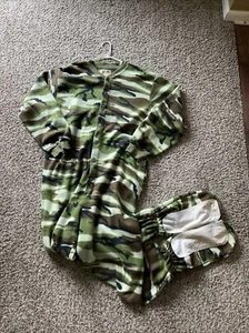 Big Feet Camouflage adult Size XLarge Footed pajamas - Picture 1 of 10