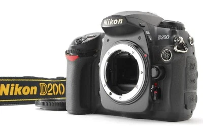 [Caja de obturador #17300] Cuerpo de cámara digital Nikon D200 10,2 MP SLR de Japón Foto 1 de 4