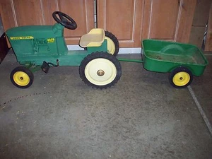 VINTAGE John Deere 4020 Diesel Pedal Tractor W/Trailer - Picture 1 of 11