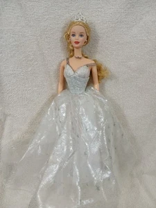 Barbie vintage celebración navideña edición especial 2001 tal cual  - Imagen 1 de 4