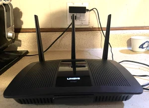 Linksys AC1900 Dual Band Wireless Router Max Stream EA7500 - Picture 1 of 6