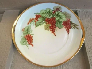 Antiguo plato dorado de acebo y bayas de Navidad pintado a mano de porcelana de Silesia - Imagen 1 de 9