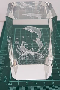 Vintage 3d Laser Etched 3 Dolphins Crystal Glass Cube Decorative Collectible - Bild 1 von 14