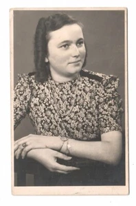 18346- Foto AK * Damenporträt * Weihnachten 1946 - Bild 1 von 2