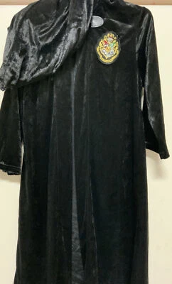 ⚡️Harry Potter Gryffindor Classic Child Costume Robe Girls Size Medium - Image 1 of 2