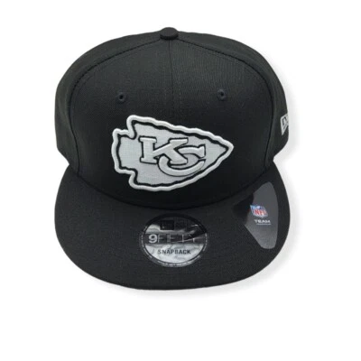 Gorra New Era Kansas City Chiefs 9Fifty negra blanca ajustable con cierre a presión Foto 1 de 4