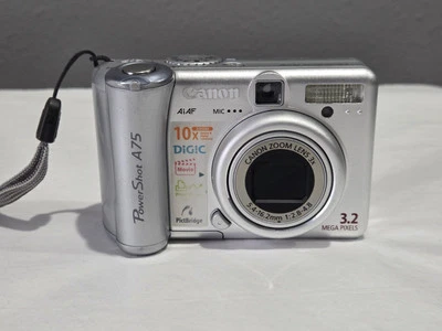 CANON POWER SHOT A75 SILVER 1.8" LCD 3.2MP DIGITAL CAMERA  Parts/Repair  - Image 1 of 4