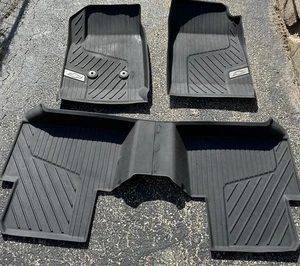 GM 2015-2022 all-weather floor mats Front And Rear Black Floor Liners - Picture 1 of 17