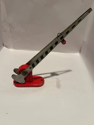 LIONEL # 152 O GAUGE Automatic Crossing Gate - Image 1 of 4