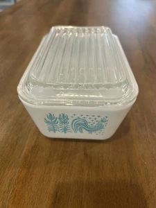 Pyrex Amish Butterprint Türkis Hahn 502 Kühlschrank Geschirr mit Deckel 1,5 pt - Bild 1 von 10