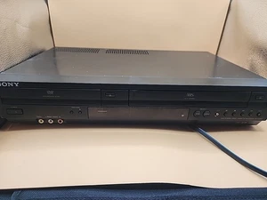 SONY SLV-D380P Lettore/Registratore combinato DVD/VCR -VHS per ricambi - Foto 1 di 6