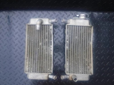 Honda CRF250R 2004 radiador izquierdo y derecho CRF 250R 04-05 Foto 1 de 4