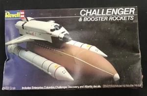 Revell ~ Challenger and Booster Rockets ~ 1/288 Scale ~ OEJ - Picture 1 of 2